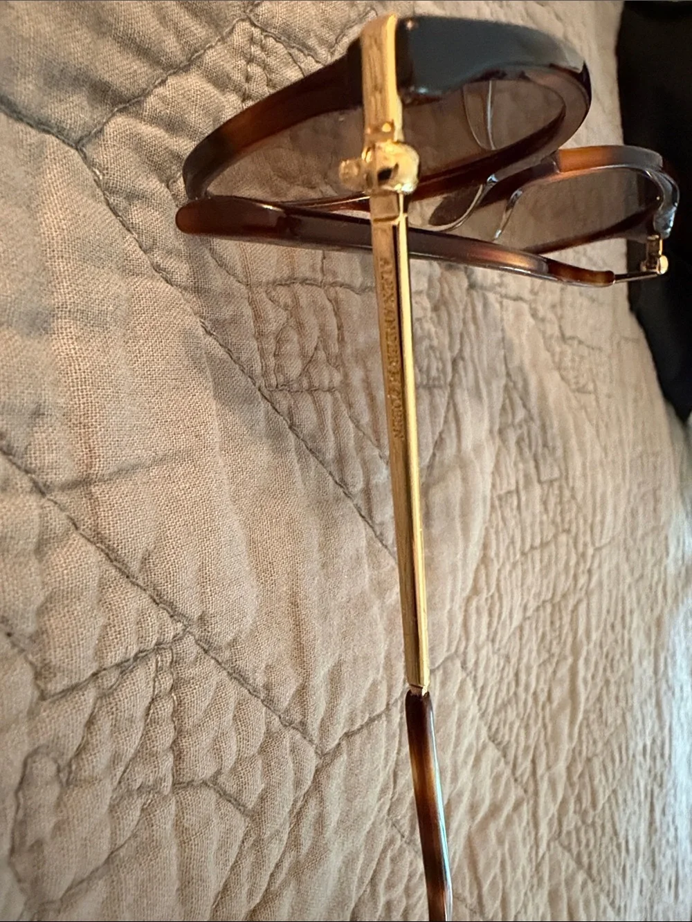 Alexander McQueen - Tortoiseshell Round Sunglasses with Brown Lenses
